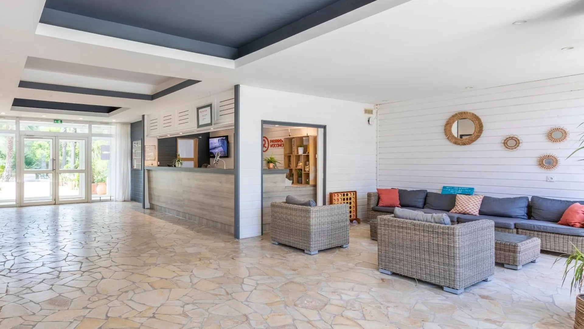 Residence Pierre & Vacances La Pinede Hyères Aparthotel