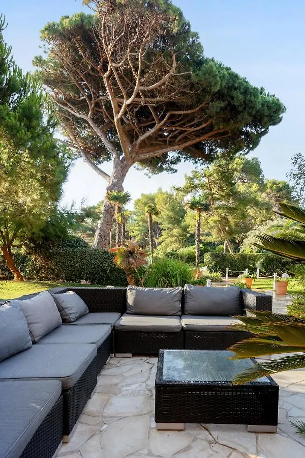 Residence Pierre & Vacances La Pinede Hyères Aparthotel